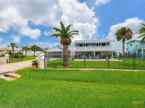 1783 W Bayshore Dr, Palacios, TX 77465