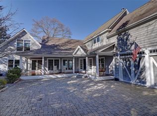 69 Lamson Rd, Barrington, RI 02806