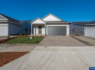 705 Tigerlily St, Silverton, OR 97381