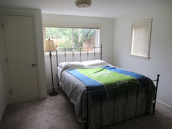 4th image of 7038 52nd Ave NE #1