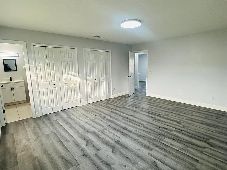 648 Pyramid Ave — Photo 25