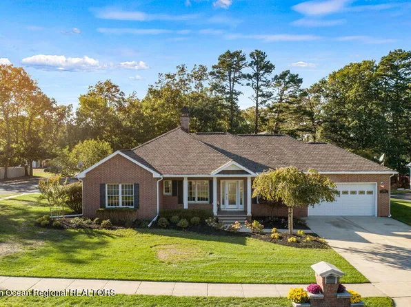 550 Cottontail Lane, Lanoka Harbor, NJ 08734