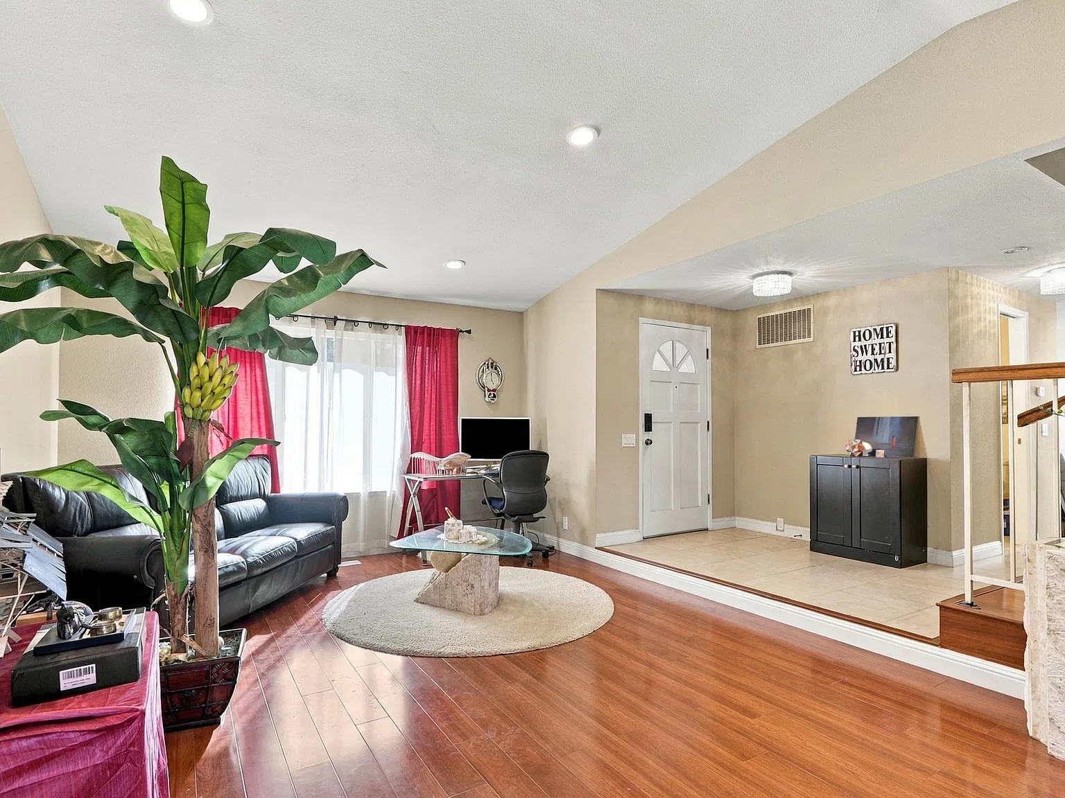 5569 Dunsburry Ct — Photo 3