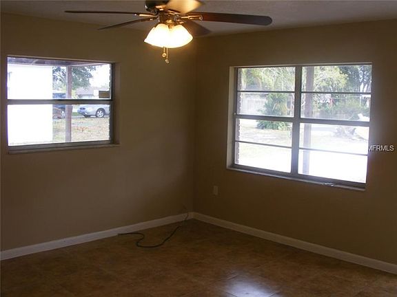 2nd image of 1531 Dolphin Dr