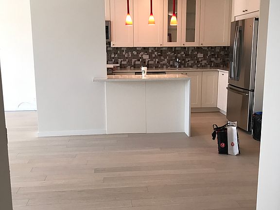 2nd image of 501 Surf Ave #J