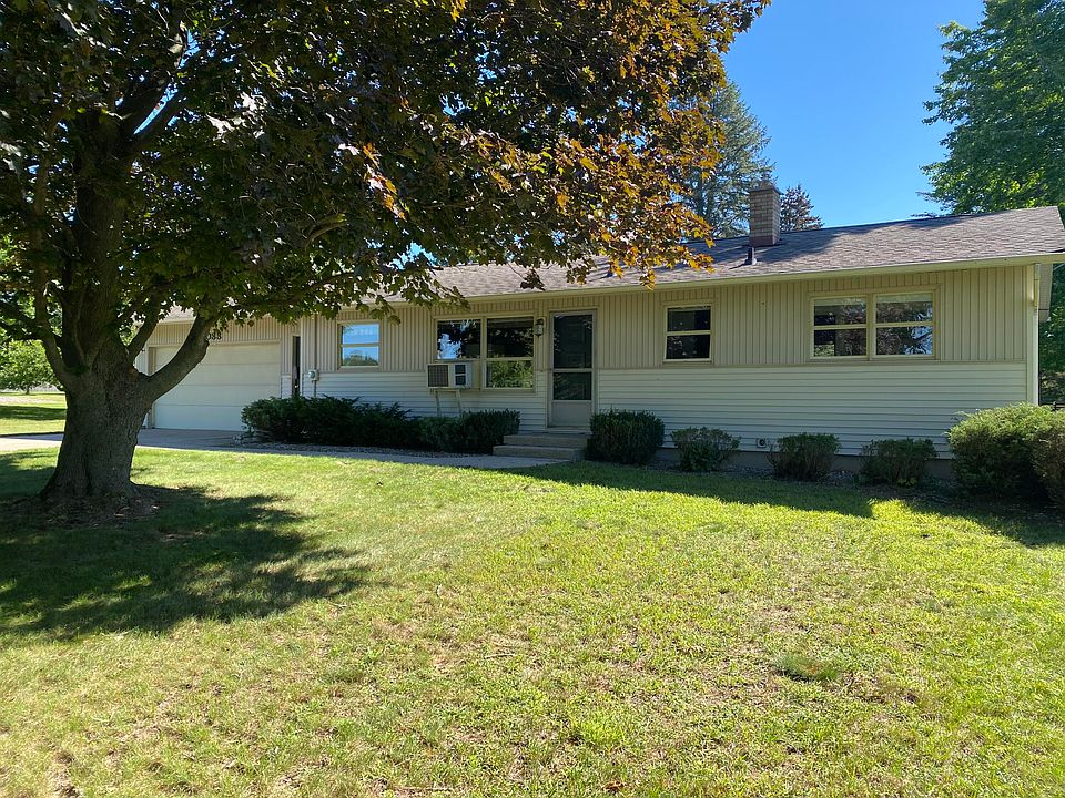 1st image of 5088 Chauncey Dr NE
