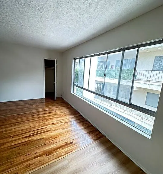 932 Wilcox Ave #6 — Photo 7