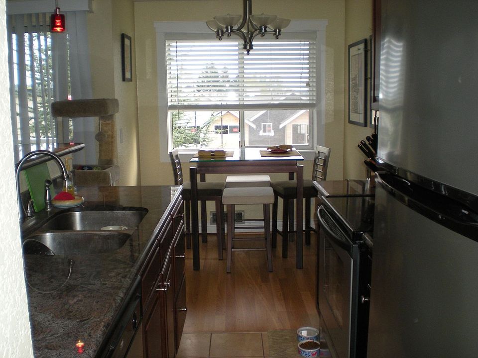 Gourmet Kitchen