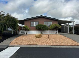 197 Empire Dr #197, Fortuna, CA 95540