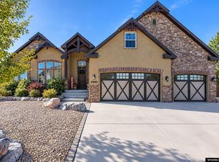 2940 Mustang Dr, Rock Springs, WY 82901