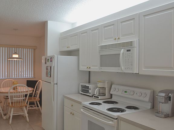 3rd image of 7715 Southampton Ter APT 209