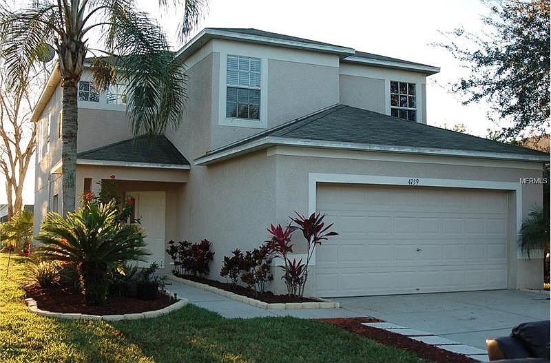 Front Of House With Entrance On Left