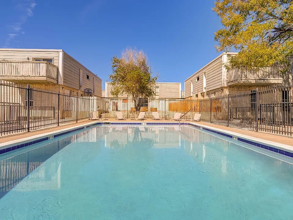 Villas on 76th