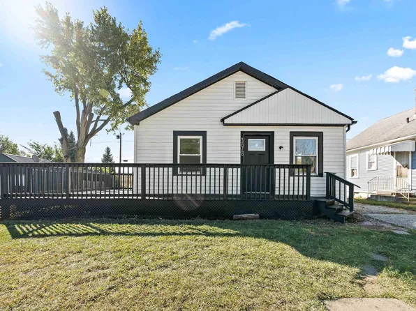 3618 Felician St, Fort Wayne, IN 46803