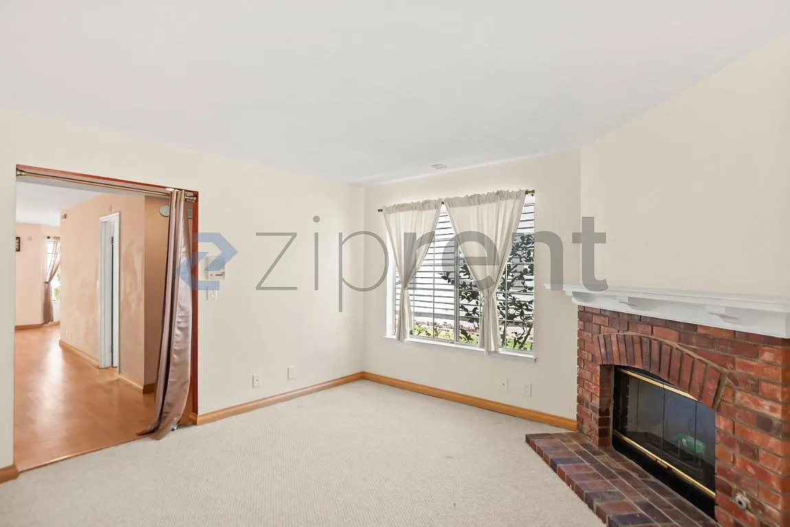 4 bed, 2.5 bath, 1987 sqft, $5,700 — Photo 4