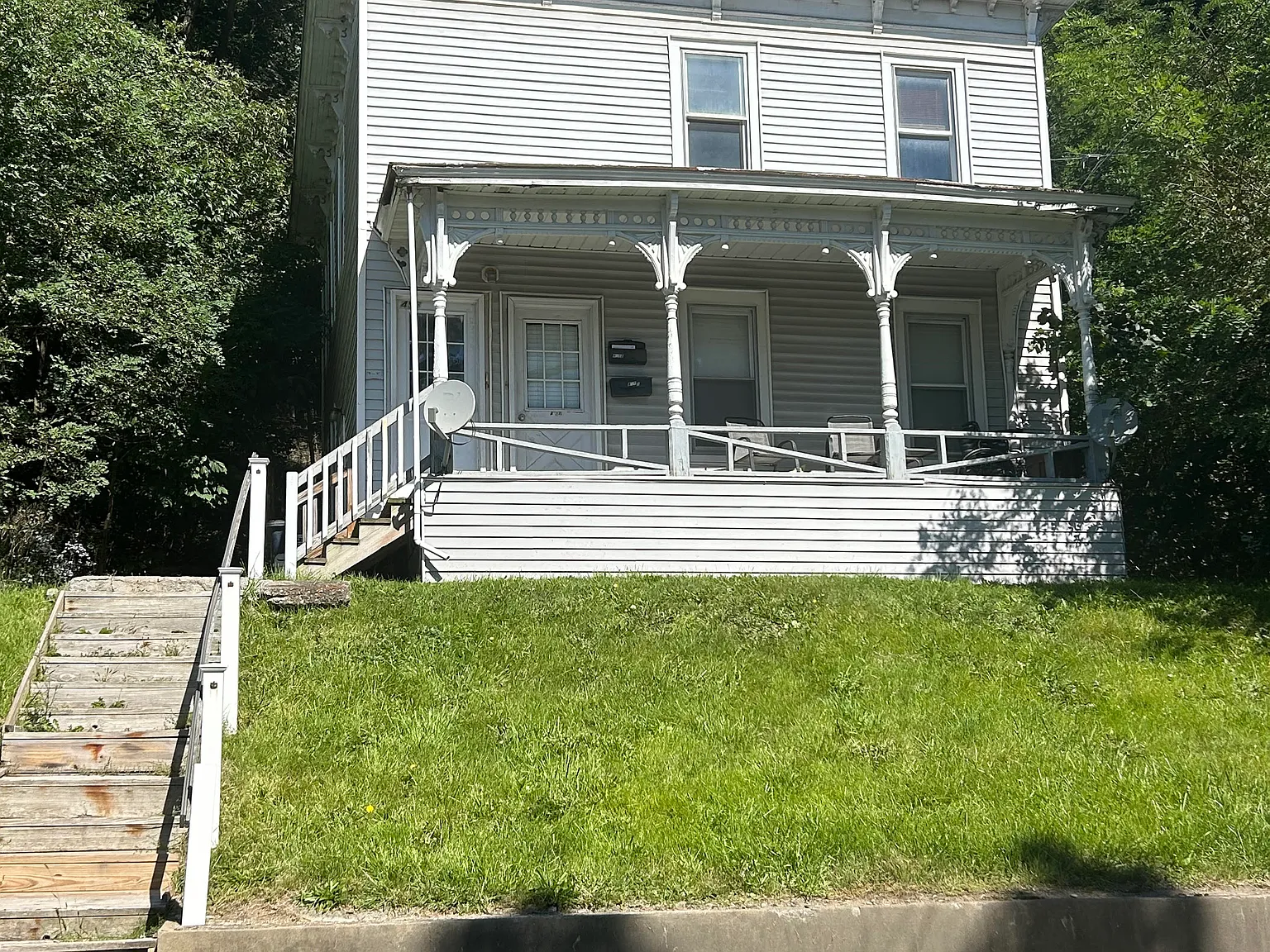 2 bed, 520 sqft, $1,100 — Photo 1
