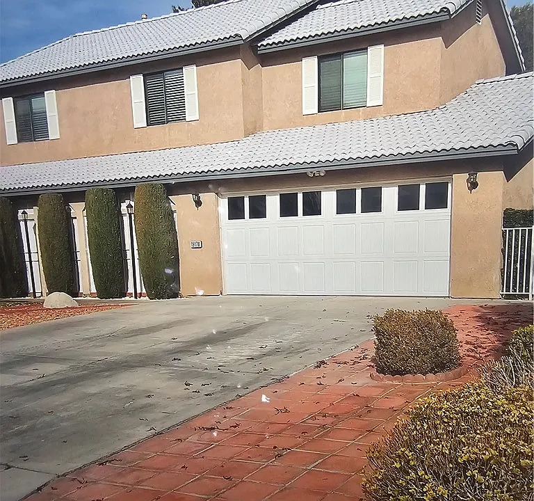 15178 Orchard Hill Ln