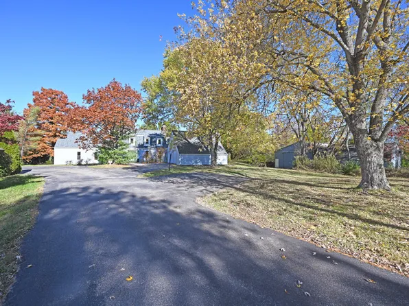 1779 Tanner Rd, Hebron, KY 41048