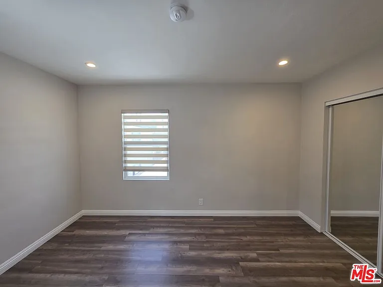 2012 S Holt Ave #2014 — Photo 5