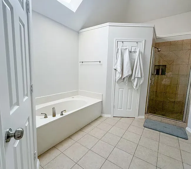2223 Meadowstone Dr — Photo 11