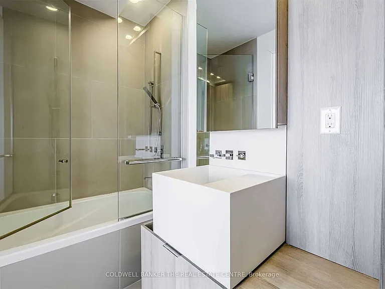 1 Bloor St E #7 — Photo 26