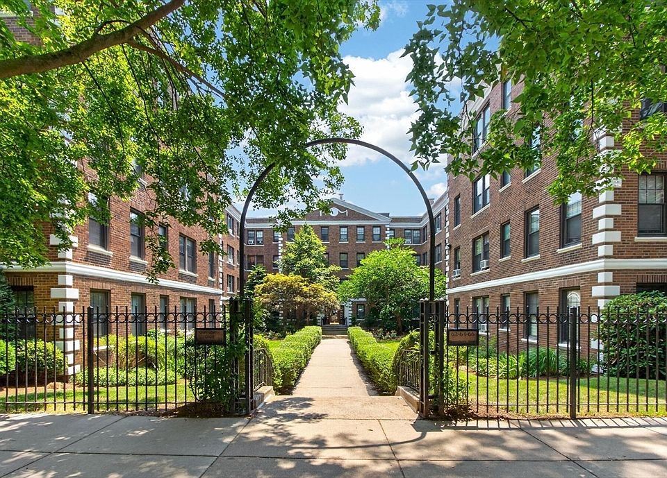 1st image of 66 Queensberry St APT 319