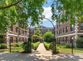 Queensberry Court, Boston, MA 02215