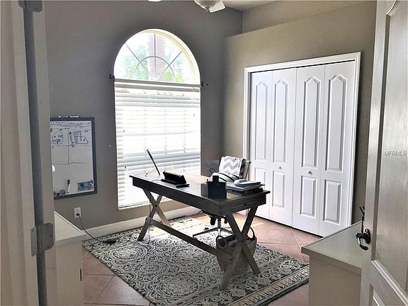 4th image of 956 Sweetgum Valley Pl