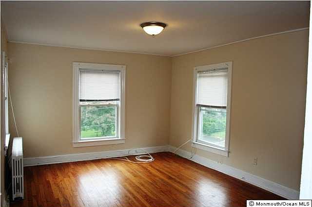 2nd image of 45 Middletown Avenue