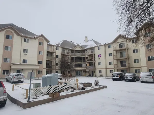 11218 80th St NW #204, Edmonton, AB T5B 4V9