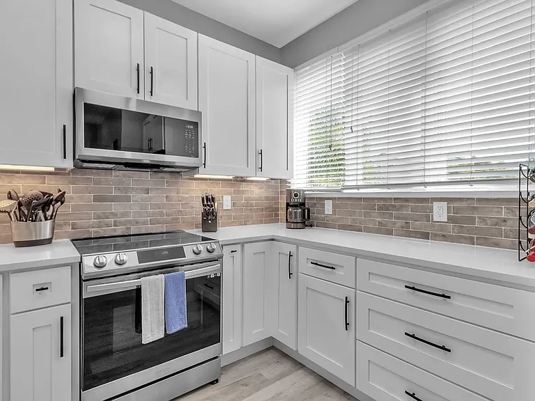 860 Evergreen Way #860 — Photo 17