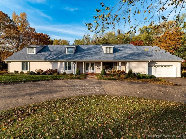3010 Ridgewood Drive, Floyds Knobs, IN 47119