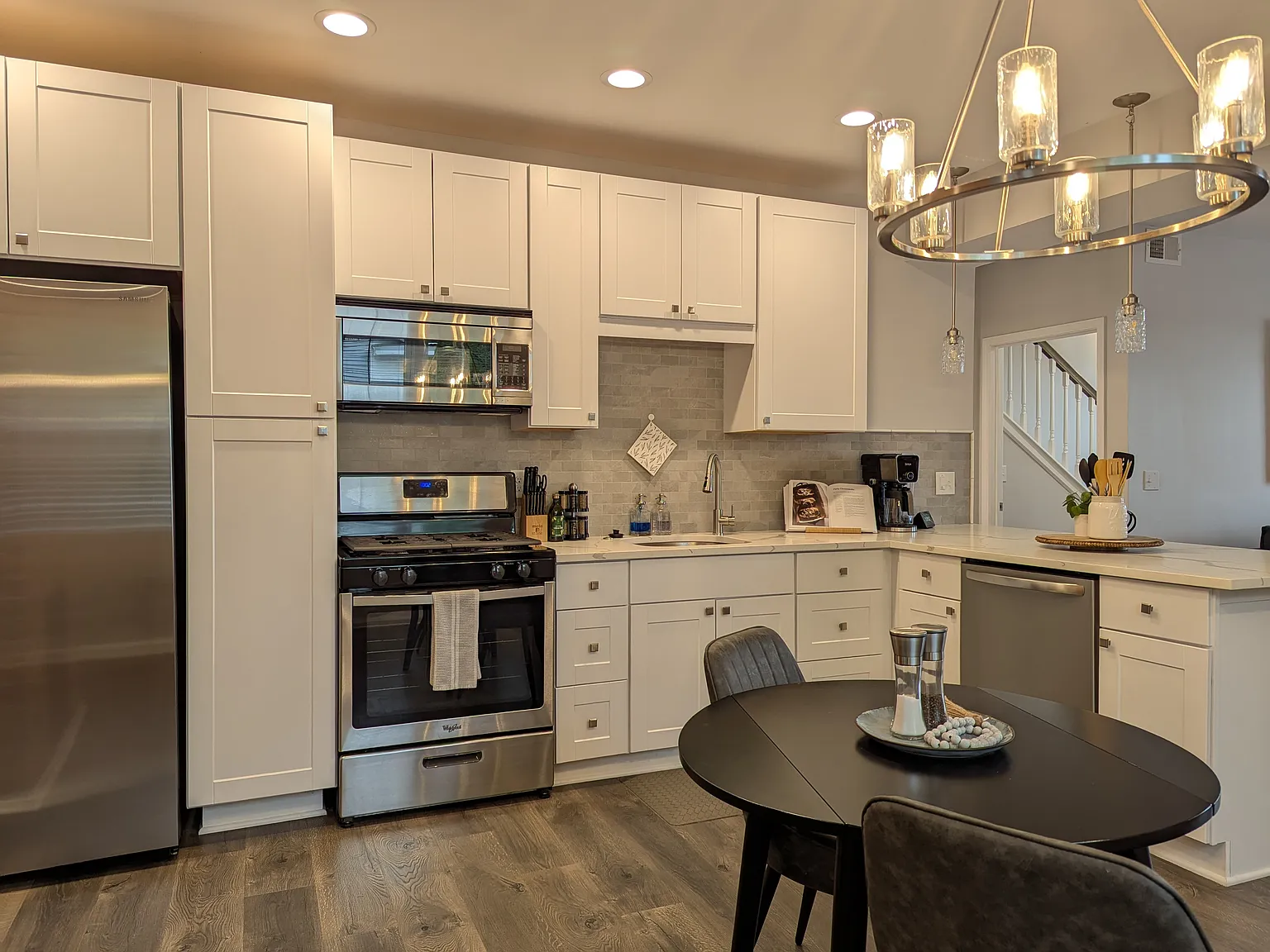 2 bed, 1100 sqft, $2,250 — Photo 4