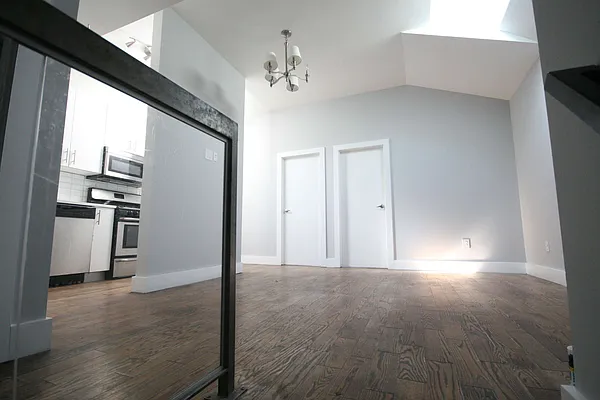 Rented by Makover Group Inc | media 1