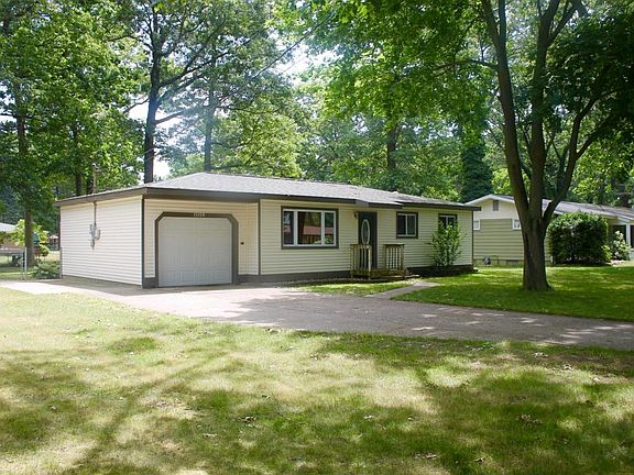 2nd image of 15150 Deremo Ave