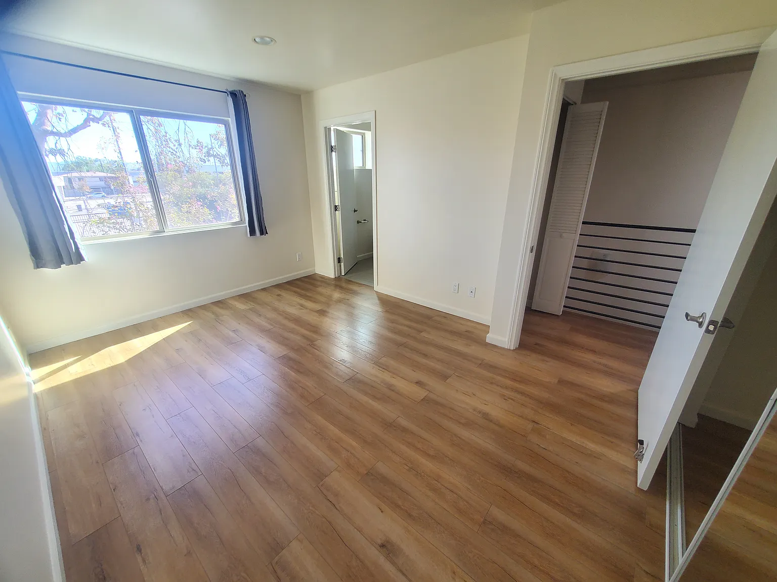 2 bed, 2.5 bath, 1100 sqft, $2,795 — Photo 3
