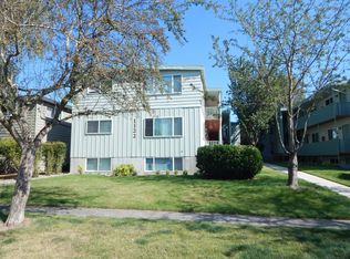 1122 10th Ave APT 4, Longview, WA 98632