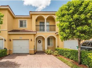 16640 SW 70th St, Miami, FL 33193