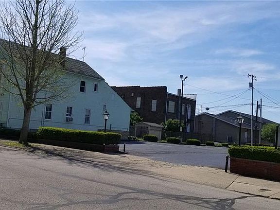 2nd image of 105 W Main St