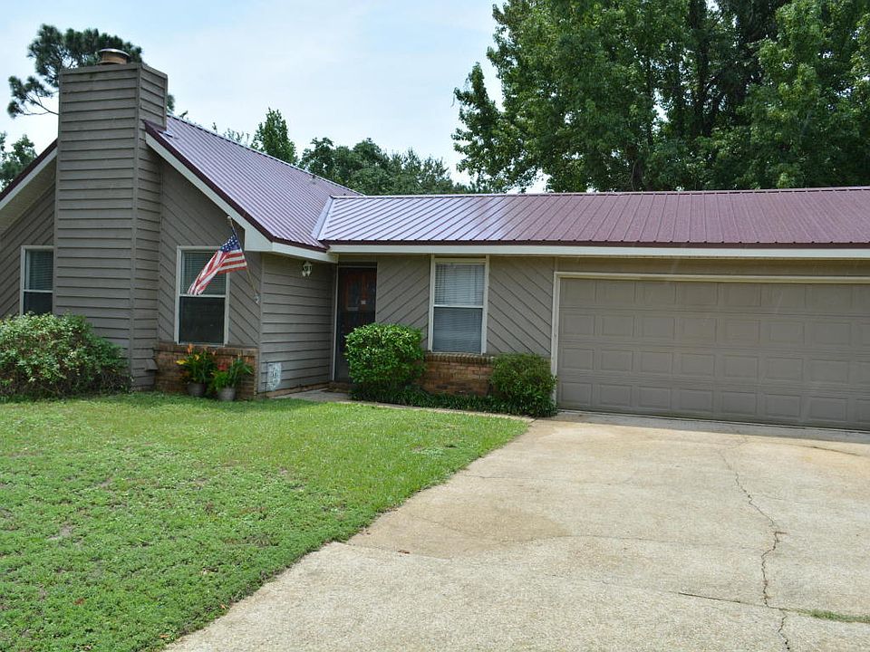 1st image of 313 Celeste Dr