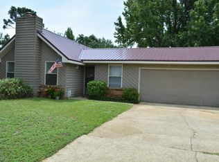 313 Celeste Dr, Mary Esther, FL 32569