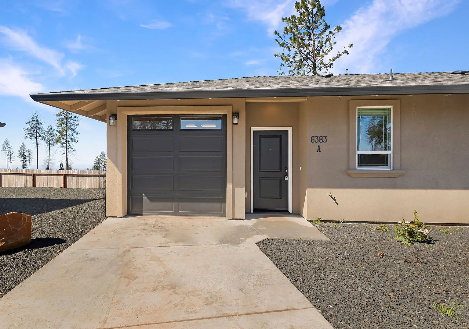 Oak Way Duplexes — Photo 1
