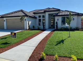 2574 20th Ave, Kingsburg, CA 93631
