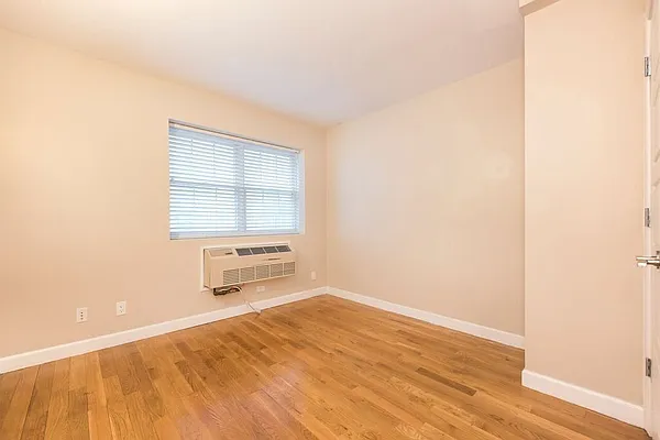 Rented by Bold New York | media 5