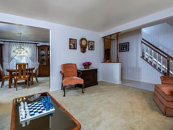 5th image of 209 Kenney Dr