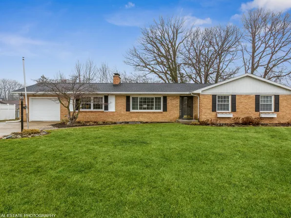 305 N Veronica Ct, Saint Joseph, MI 49085