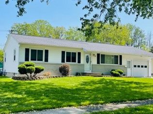 47 Avanti Dr, Rochester, NY 14606