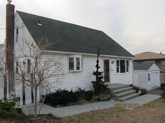 2nd image of 135 Evans Ave