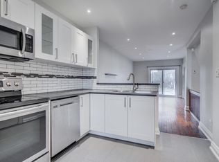 171 Waverley Rd #1, Toronto, ON M4L3T4