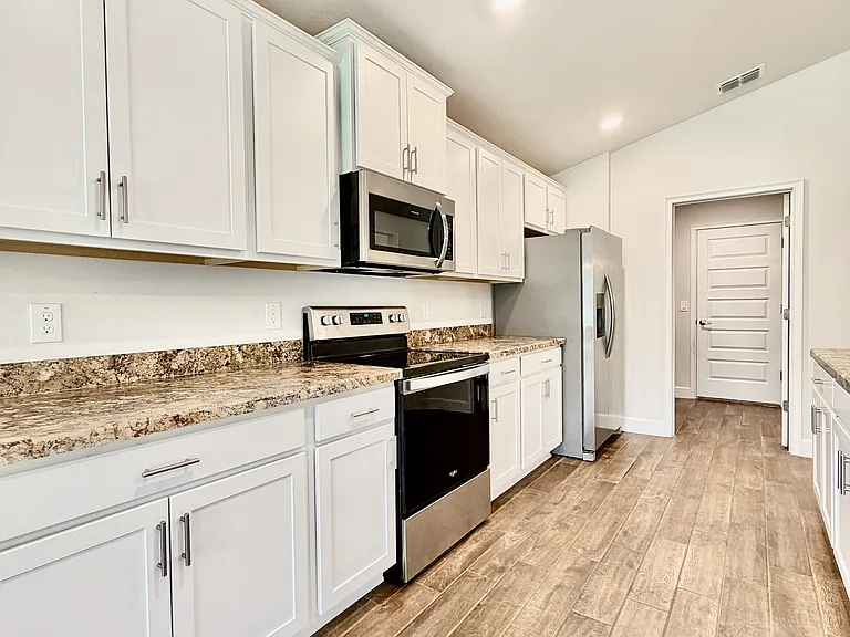 633 W Rexford Dr — Photo 7